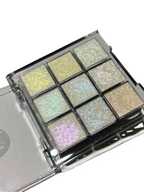 NABA Cosmetics Orbit Palette NWB